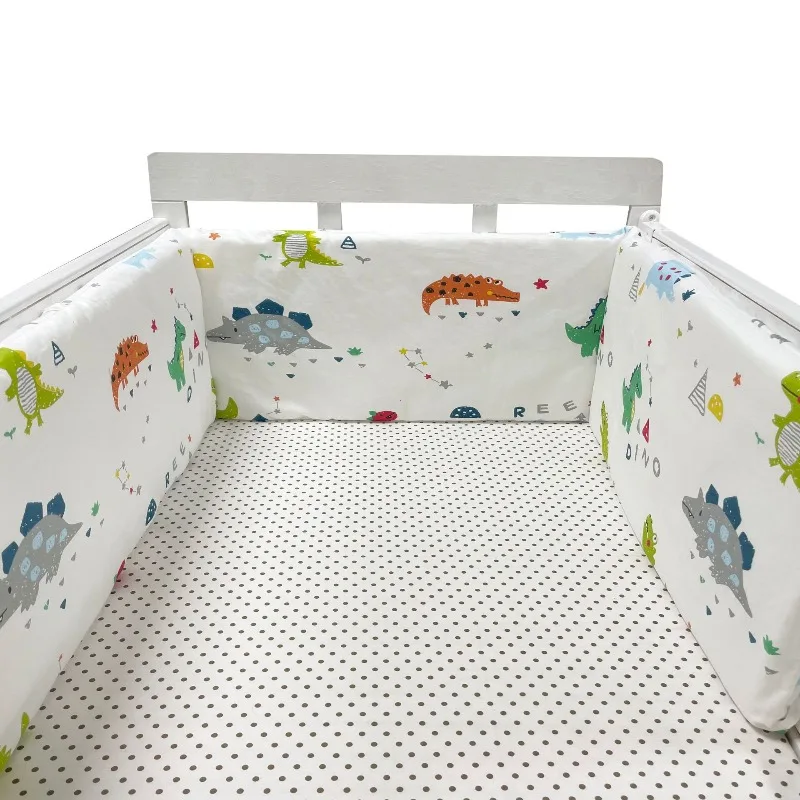 Tour de lit bébé en polyester design dinosaure 200x30 cm protection et