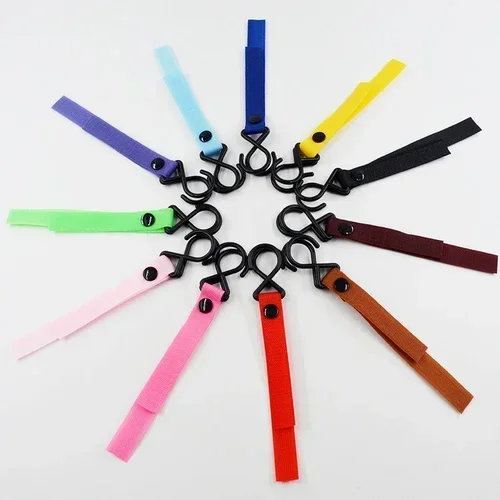 Set de 8 porteclés multicolore accessoire pratique pour bébé design moderne mousqueton en métal lanière en pla