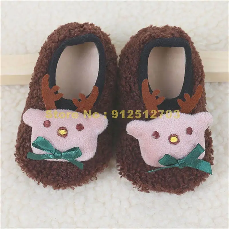 Pantoufles d'hiver pour enfants chaussons pelucheux antidérapants style renne doux et chaud idéal pour bébés g