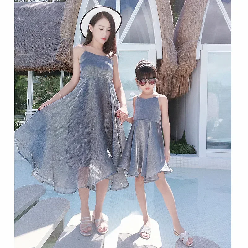 Robe de plage assortie pour mère et fille vêtements d'été style