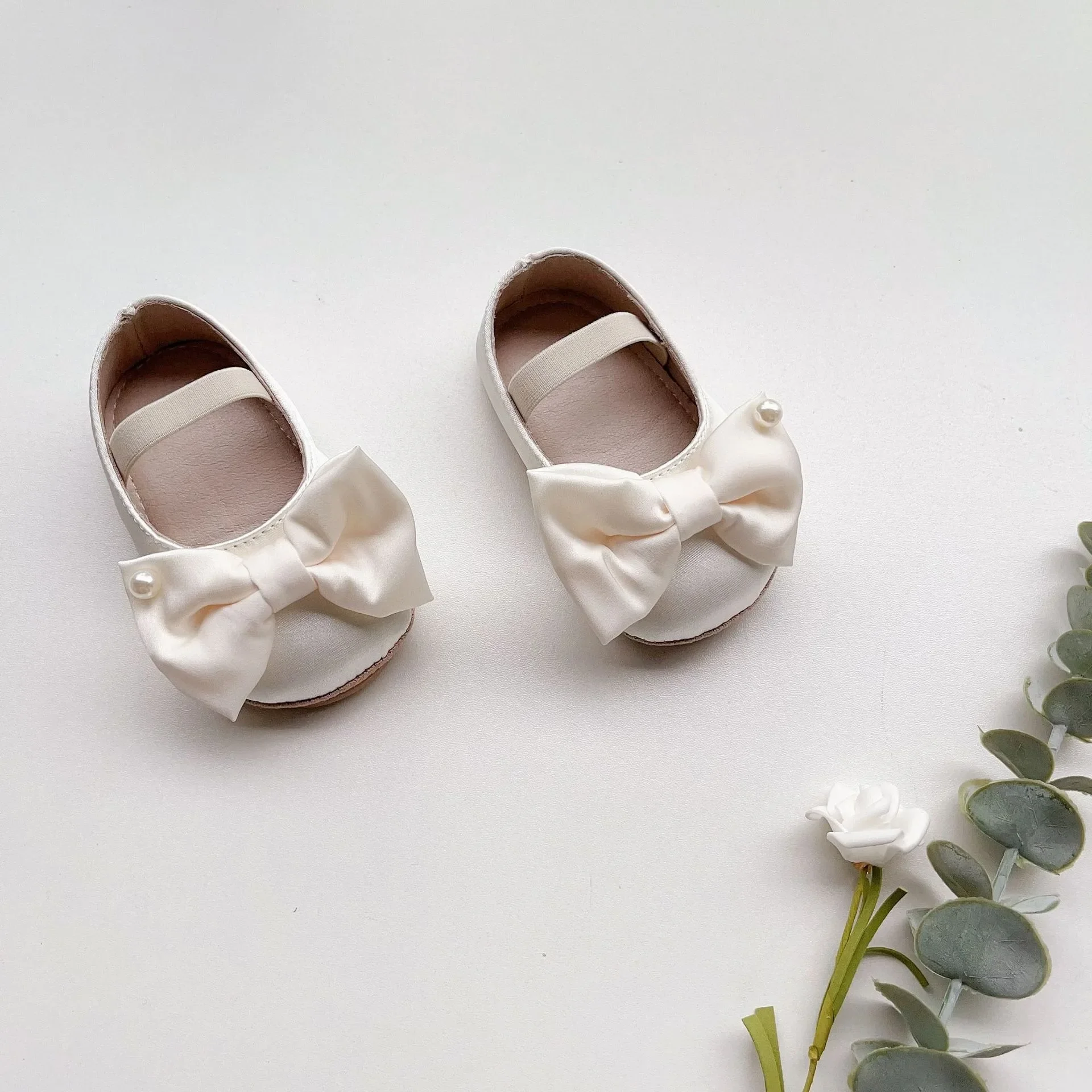 Chaussures bébé ballerines élégantes pour fille 018 mois semelle PVC antiglissante nœud satin perle usage occa