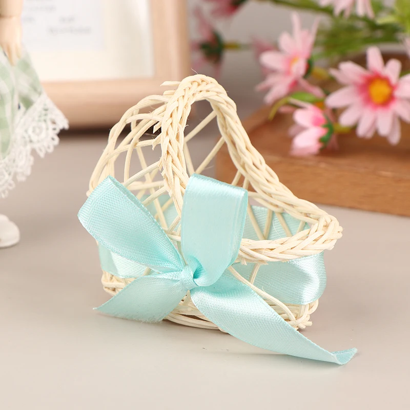 Berceau Miniature en Bois Tressé pour Poupée Accessoire Décoratif 1:12 Cadeau pour Enfant ou Collectionneur