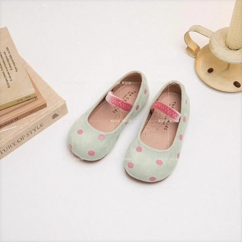 Chaussures plates en velours à pois pour enfant ballerines ajustables