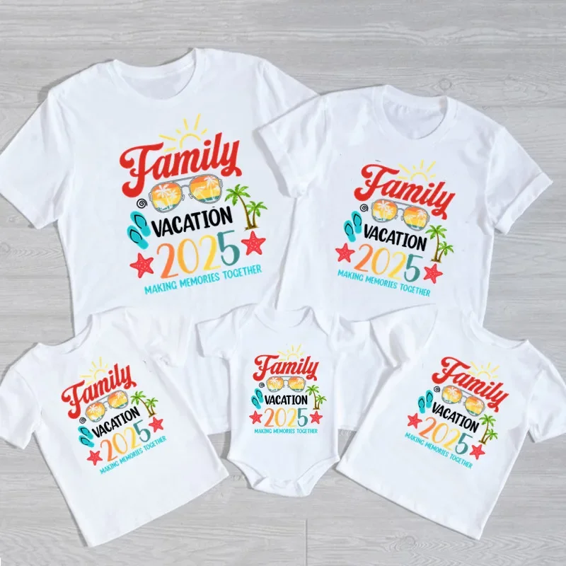 Tenues assorties famille 2025 tshirts créatifs été père mère enfants bébé vacances style décontracté coton con
