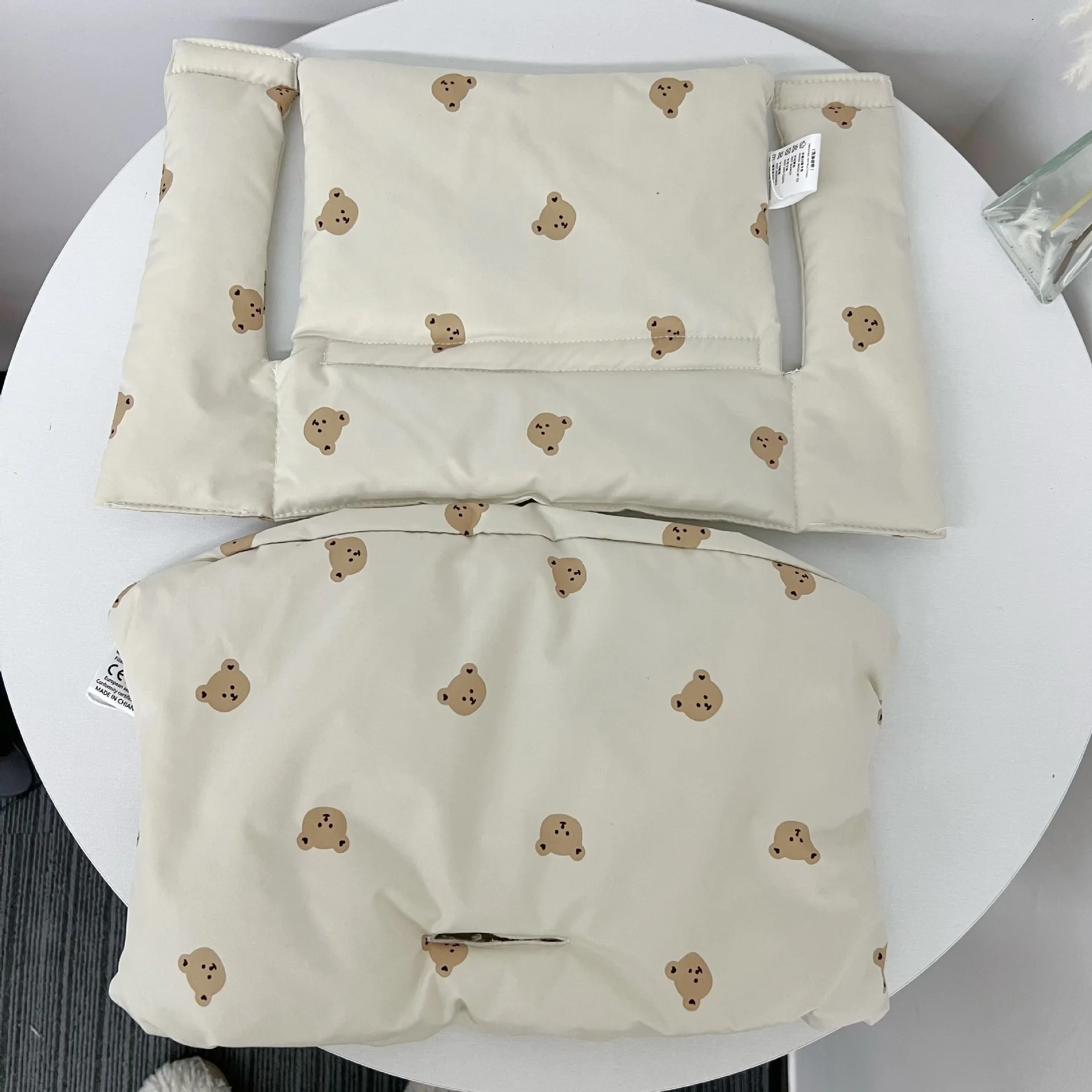 Coussin de chaise haute bébé doux motifs ours design moderne confort lavable matériau haute densité idéal sièg
