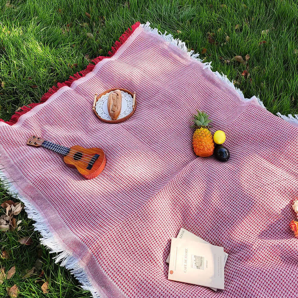 Tapis de piquenique en coton doux portable à carreaux rouge idéal pour sorties en famille piquenique camping c