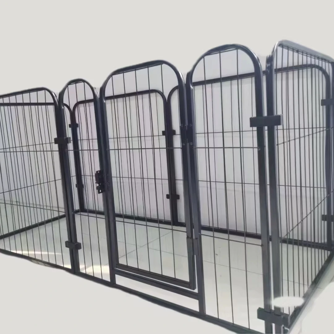 Panneau de clôture étanche pour chiens enclos sécurisé design moderne matériaux durables facile à assembler