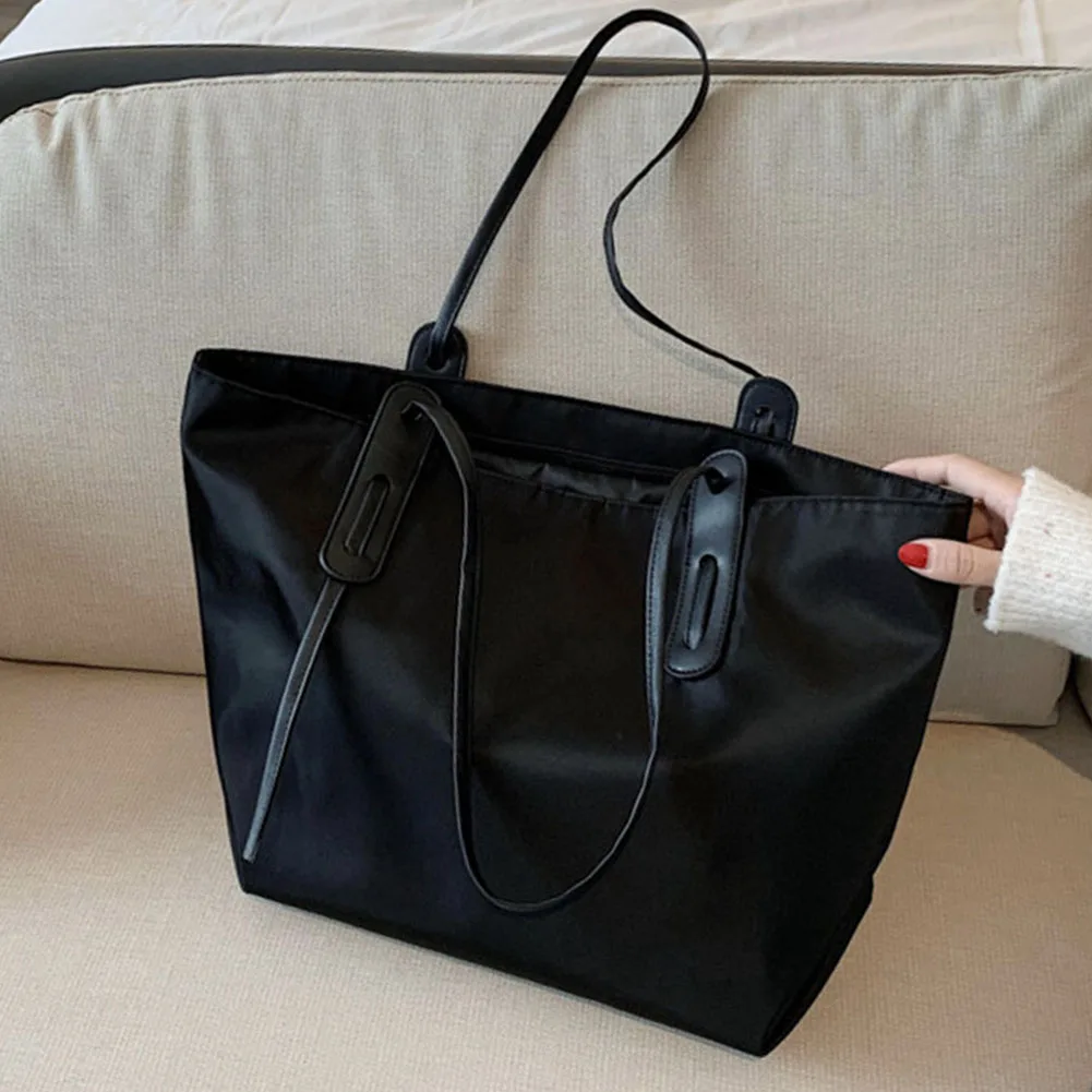 Sac fourretout en nylon noir grande capacité tote bag épuré sac à main shopping travail mode urbain