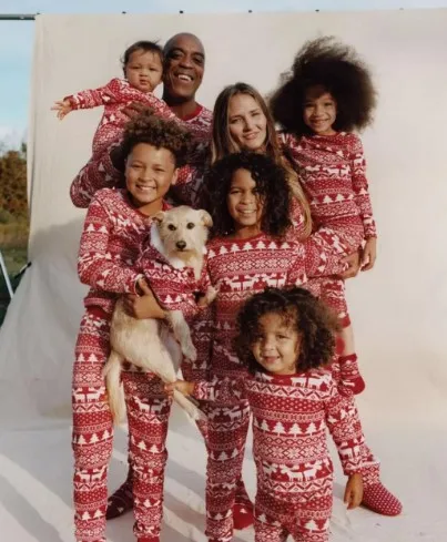 Pyjamas Famille Noël Adultes Enfants Mère Fille Père Fils Pyjamas Doux Matériel Doux Sécurité Confort Élégance