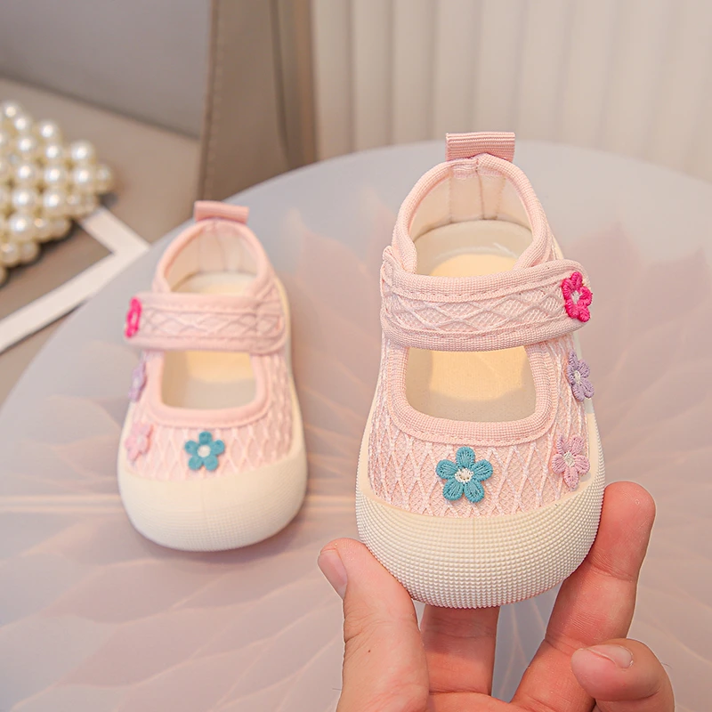 Chaussures bébé fille floralies en toile douce première marche semelle caoutchouc ajustables 13 ans