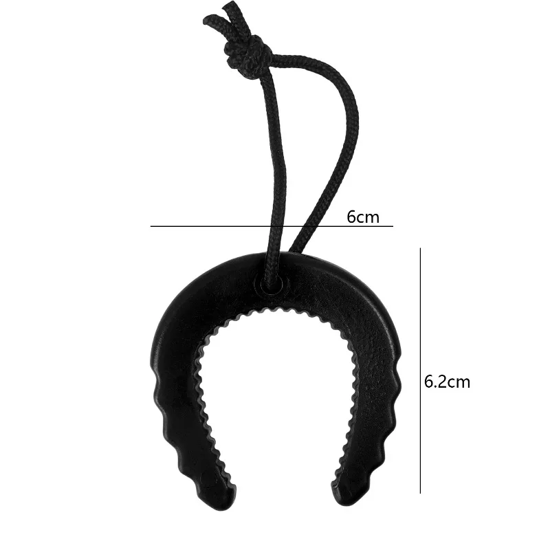 Clip à cheveux en plastique noir style moderne ergonomique cordonlette incluse usage quotidien élégance intemp
