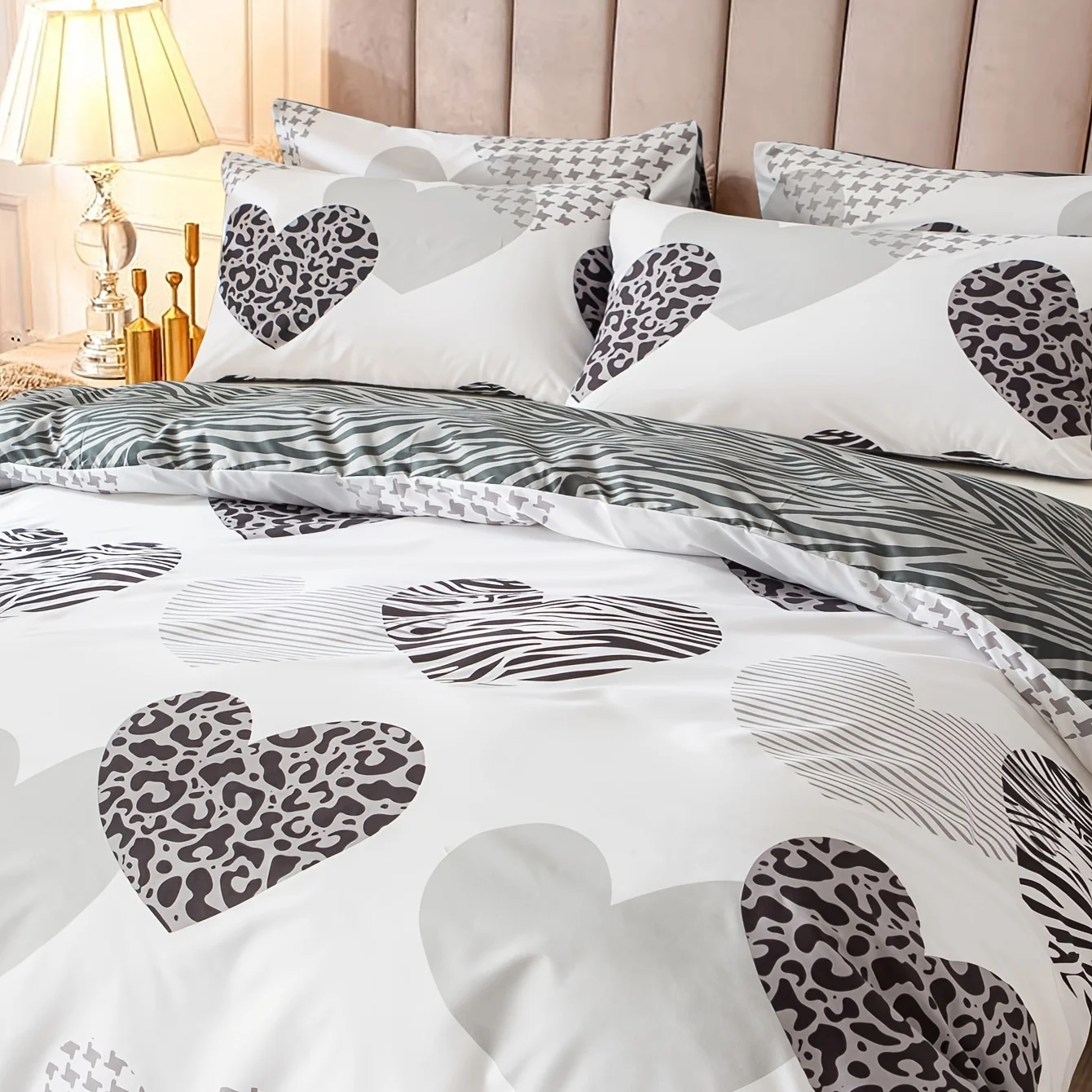 Ensemble de literie imprimée multicolore 3 pièces couvrelit et coussins design moderne et tendance lit chambre