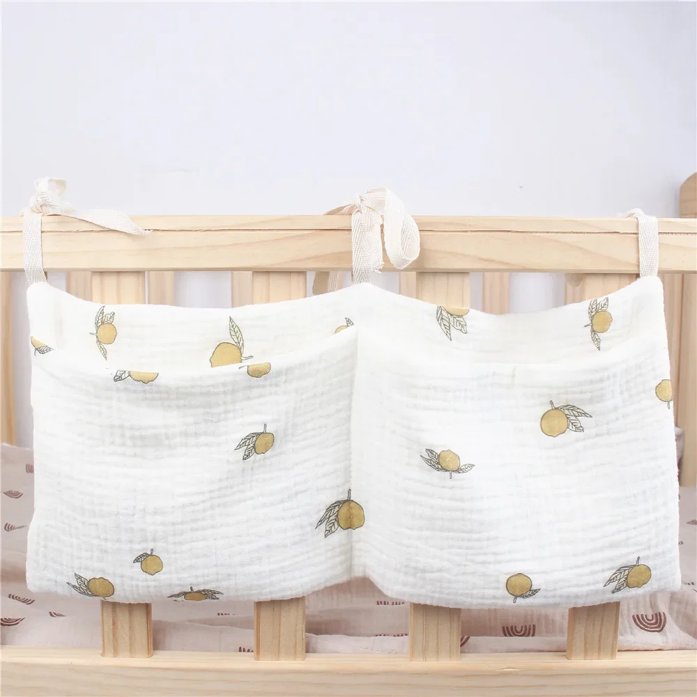 Organisateur de lit bébé suspendu Sac de rangement double poche Mousseline imprimée citron Accessoires nouveau