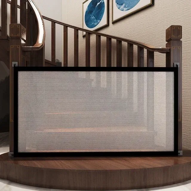 Barrière de sécurité escalier bébé animaux de compagnie maille respirante cadre métal noir panneau blanc desig