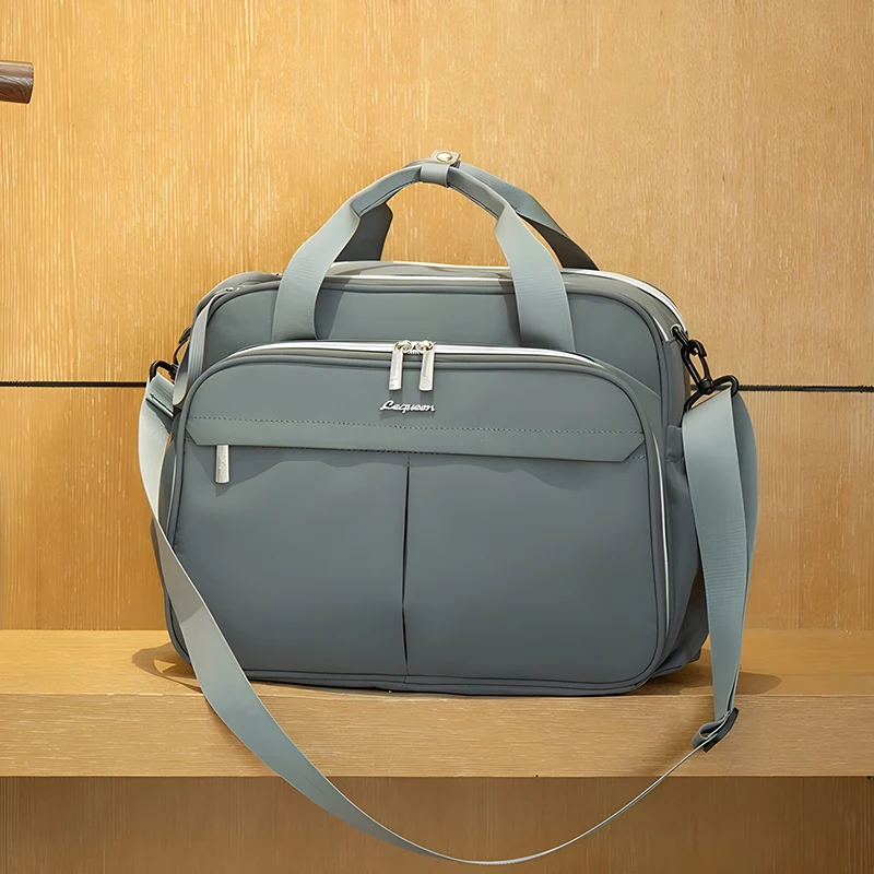 Sac maman bébé poussette Lequeen multifonctionnel étanche gris doux sac à main épaule portage bébé 036m design
