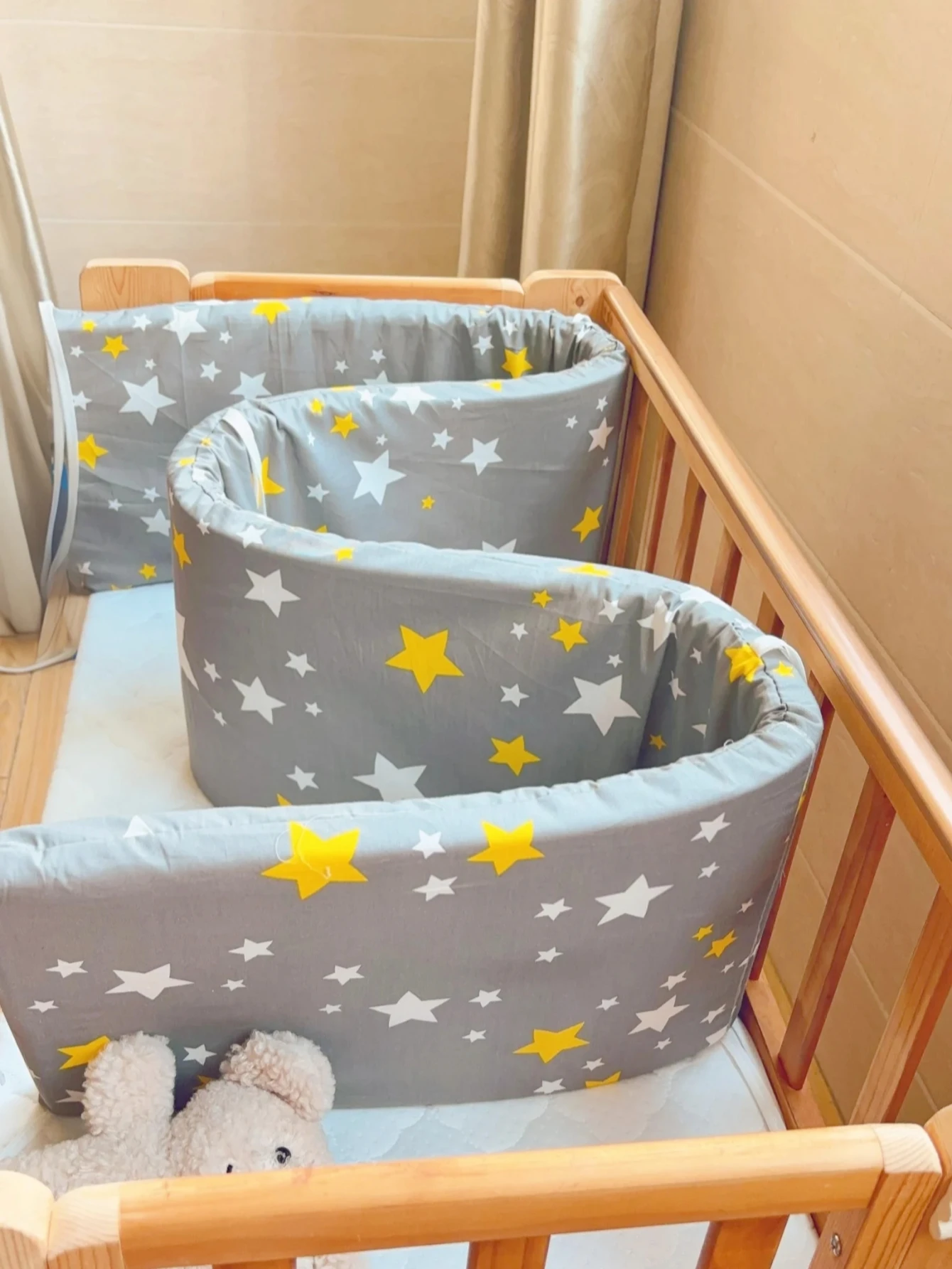 Tour de lit bébé coton tout saison gardecorps安全lit pour nouveauné 3 sections modulaires motif étoiles multicol