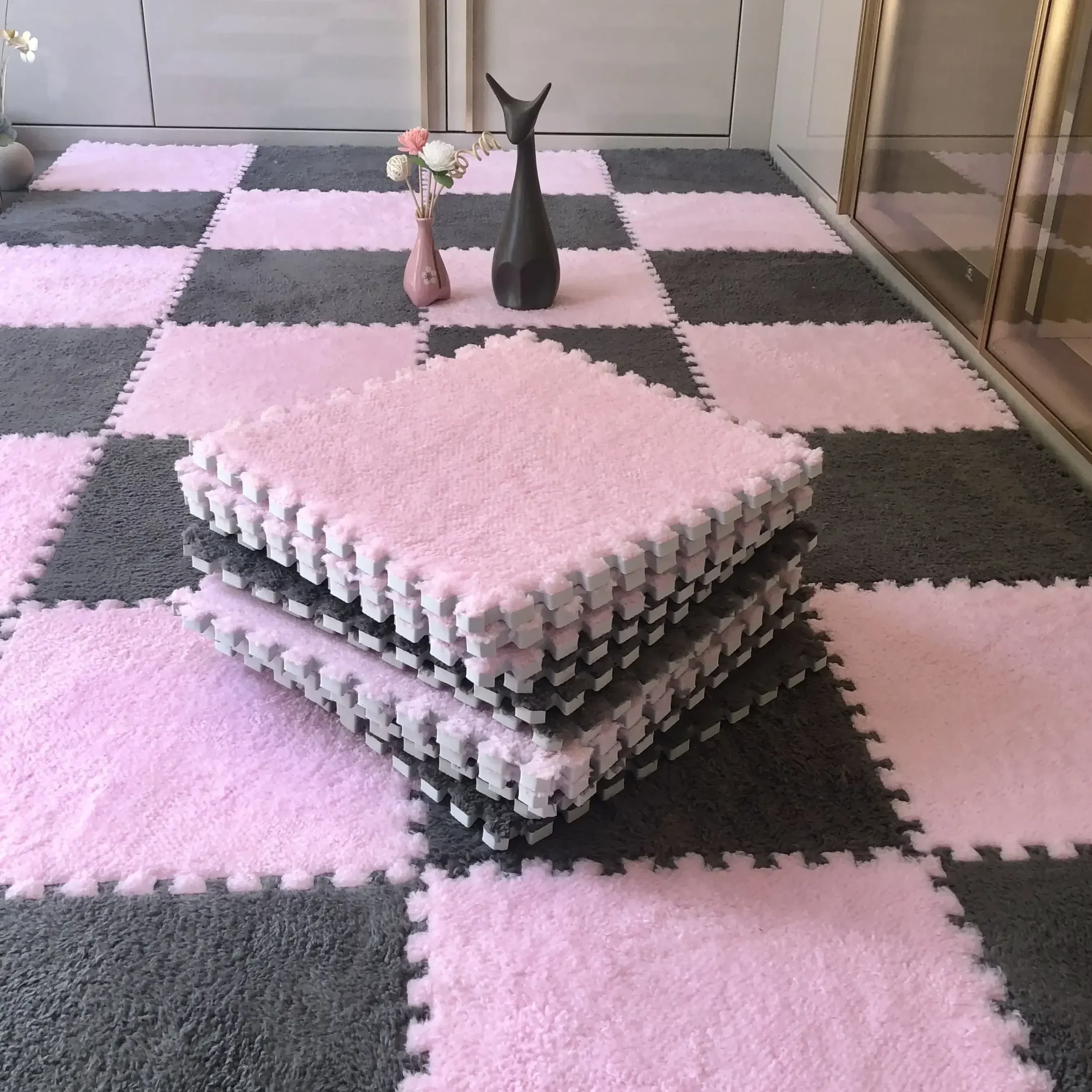 Tapis modulable en mousse douce pour chambre bébé puzzle en oligfoam 30x30cm rose et gris assemblage facile de