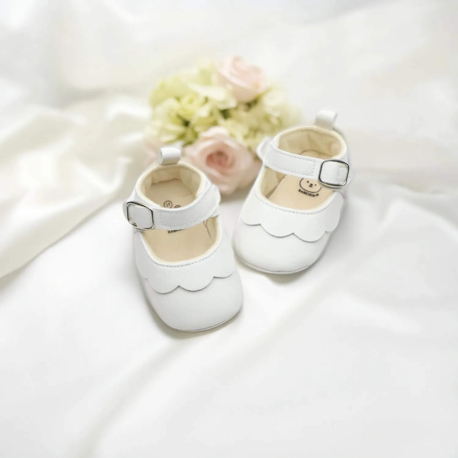 Chaussures bébé ballerines princesse 01 ans PU cuir blanc semelle rigide souple antiglissante confortable