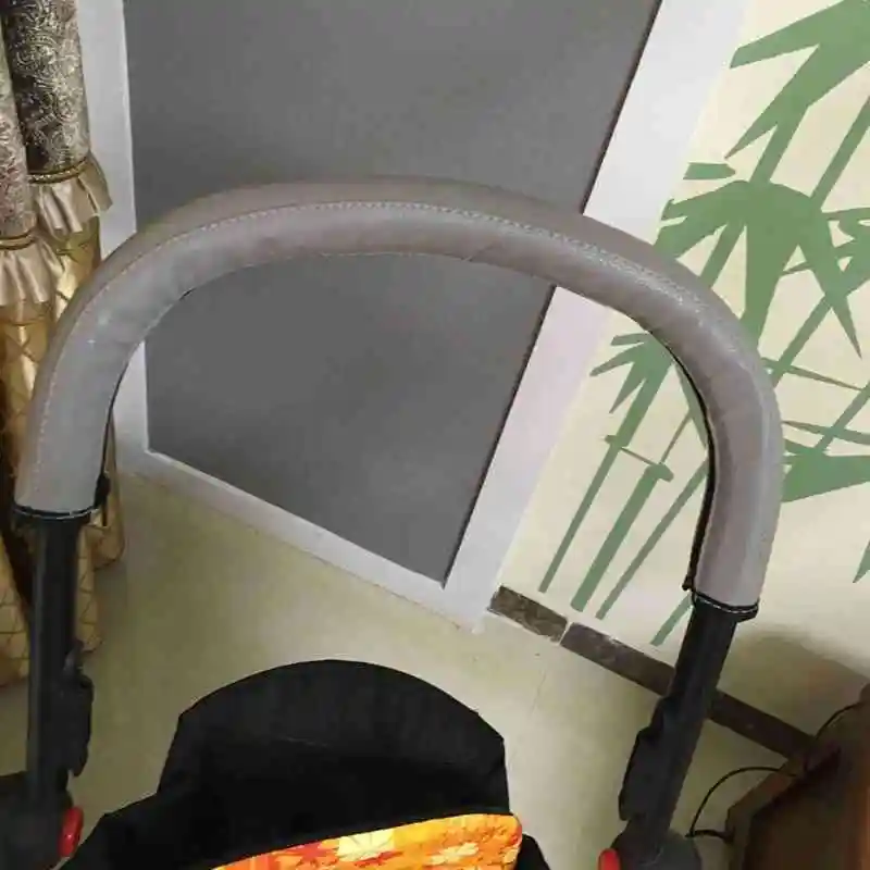 Housse de poignée de poussette antibactérienne en cuir artificiel protection hygiénique design ergonomique compatible Babyzen Yoyo et autres modèles