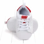 Baskets en cuir synthétique blanc rouge pour bébés garçons filles 13 ans chaussures sportives confortables mode moderne style décontracté