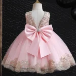 Robe princesse fille fêtes anniversaire mariage tissu tulle satin broderies dorées style classique rose élégance souplesse confort