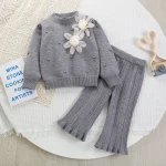 Ensemble hiver bébé fille pull et jupe tricot fleurs look mignon et confortable