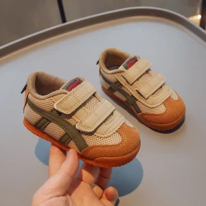 Baskets Onitsuka Tiger pour Bébé Garçon Chaussures Extérieures Respirantes Fermeture Velcro Design Sportif Collection Printemps  Vert
