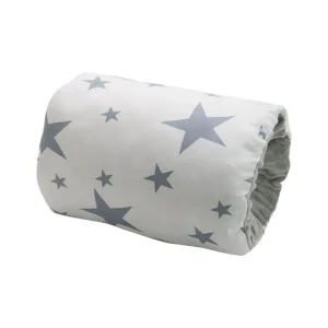 Coussin d’allaitement oreiller berceau bébé doux coton motif étoiles blanc moderne confort usage quotidien Coussin d’allaitement oreiller berceau bébé doux coton motif étoiles blanc moderne confort usage quotidien