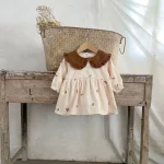 Robe en coton imprimé floral pour bébé fille manches bouffantes col rabattu style rétro élégant automne
