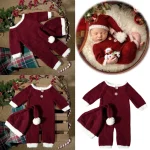 Costume Noël bébé ensemble photo nouveauné tenue festive chapeau accessoires studio style Père Noël doux et confortable