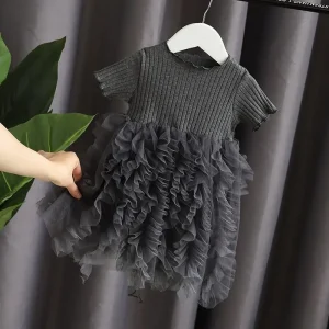 Robe princesse fille été 2025 style élasthanne coton tricot tulle gris froufrous look élégant feste Robe princesse fille été 2025 style élasthanne coton tricot tulle gris froufrous look élégant feste