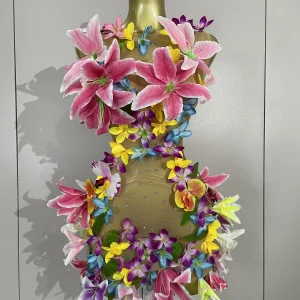 Mannequin décoratif fleuri pour exposition vêtements bébé mode artistique fête événement support créatif fleurs synthétiques style estival