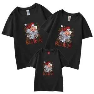 Tenues assorties pour la famille de Noël T-shirt Activité de réunion de famille de Noël Chemise à manches courtes T-shirt de fête surdimensionné à la mode – C07 Black Tenues assorties pour la famille de Noël T-shirt Activité de réunion de famille de Noël Chemise à manches courtes T-shirt de fête surdimensionné à la mode – C07 Black