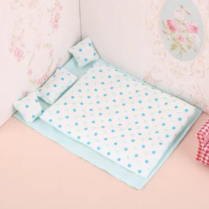 Ensemble literie miniature pour maison de poupée 4 pièces couette drap oreiller bleu clair décoration intérieure idéal enfant ou collectionneur style ludique