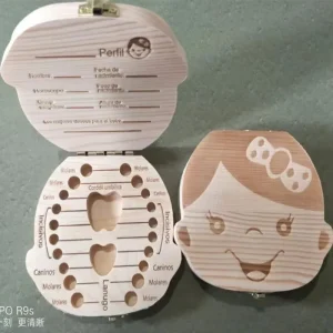 Boîte à dents de bébé en bois coffre de souvenirs pour dents de lait et cordon ombilical design enfantin en bois naturel cadeau mémorable pour parents