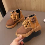 Bottes d&rsquo;hiver pour enfants en cuir suédé mode antiglissant style robuste idéales pour l&rsquo;extérieur
