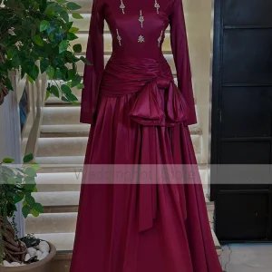 Robe de soirée formelle élégante col haut manches longues silhouette A ornements en cristal robe d’invitée mariage occasion spéciale Robe de soirée formelle élégante col haut manches longues silhouette A ornements en cristal robe d’invitée mariage occasion spéciale