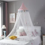 Tente de lit bébé décoration chambre enfant ciel de lit en tissu filet polyester Suspension dome style princesse rose à pois étoiles et pompons 2m x 2.5m