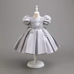 Robe de mariée à fleurs pour filles robe de soirée en satin à manches bouffantes 310 ans fête diplôme style floral coton polyester Guangdong été enfants