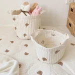 Panier de rangement bébé ours brodé organizateur de jouets en tissu maternité chambre d&rsquo;enfant storage soft texture fabric handles design mignon