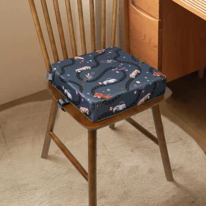 Coussin rehausseur de chaise pour bébé siège étoile race car amovible étoiles voitures enfants salle à manger sécurité confort design moderne durable facile à nettoyer