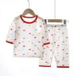 Ensemble pyjama coton enfants cœurs motifs 13 ans manches courtes col rond