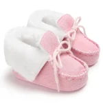 Chaussons bébé premiers pas souliers intérieur antiglissant fourrure synthétique rose pastel confortable nouveauné fille garçon hiver sans logo 01 ans