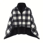 Poncho couverture en fausse fourrure doux chaleureux intérieur design moderne motif à carreaux noir et blanc adultes adolescents usage domestique soirée cocooning qualité premium facile d&rsquo;entretien