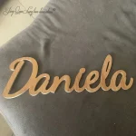 Panneau de nom en bois personnalisé décoration murale pour chambre bébé style moderne et minimaliste personnalisable qualité premium durable