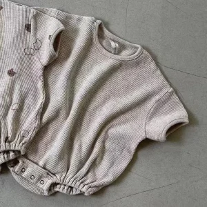 Combinaison coton gaufré manches courtes bébé garçon fille nouveauné ours cartoon été confortable pratique qualité supérieure Combinaison coton gaufré manches courtes bébé garçon fille nouveauné ours cartoon été confortable pratique qualité supérieure