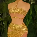 Robe de soirée élégante pour maman dos nu sequins dorés soirée bébé style sophistiqué maternité chic