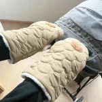 Gants de poussette polaire chauffants imperméables compatible écran tactile avec poche doublure fourrure synthétique beige clair