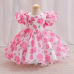 Robe de baptême princesse pour bébé fille robe longue fleurie manches bouffantes encolure ronde rose vif occasion spéciale 26 ans