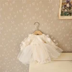 Robe de printemps pour bébé fille robe de princesse en tulle vêtement de baptême style floral tissu doux 12 ans beige